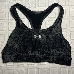 Under Armor Sports bra Youth XL